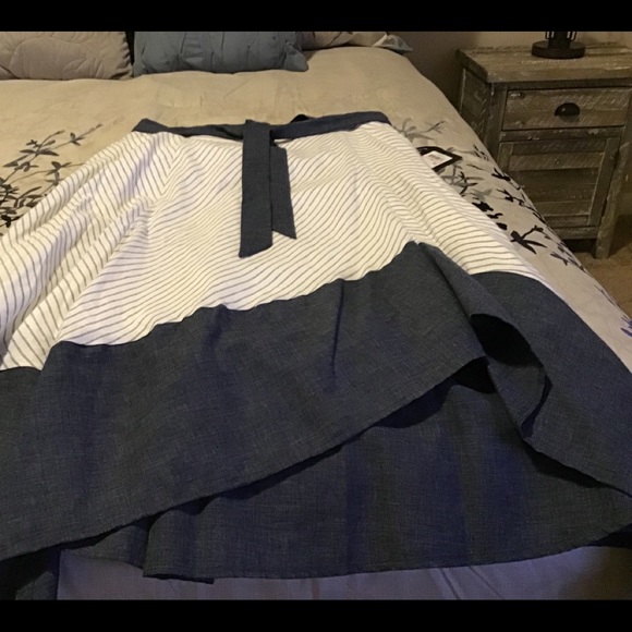 Linen Blend Skirt - Picture 3 of 6